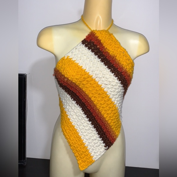 🥰🔥Y2K Halter Top🥰🔥 - Picture 3 of 5